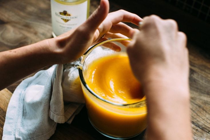 Blending mango