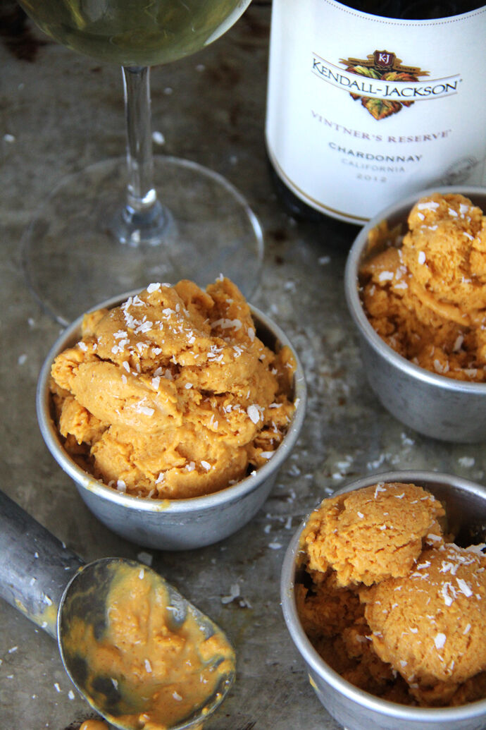 No churn pumpkin ice cream with Chardonnay wine
