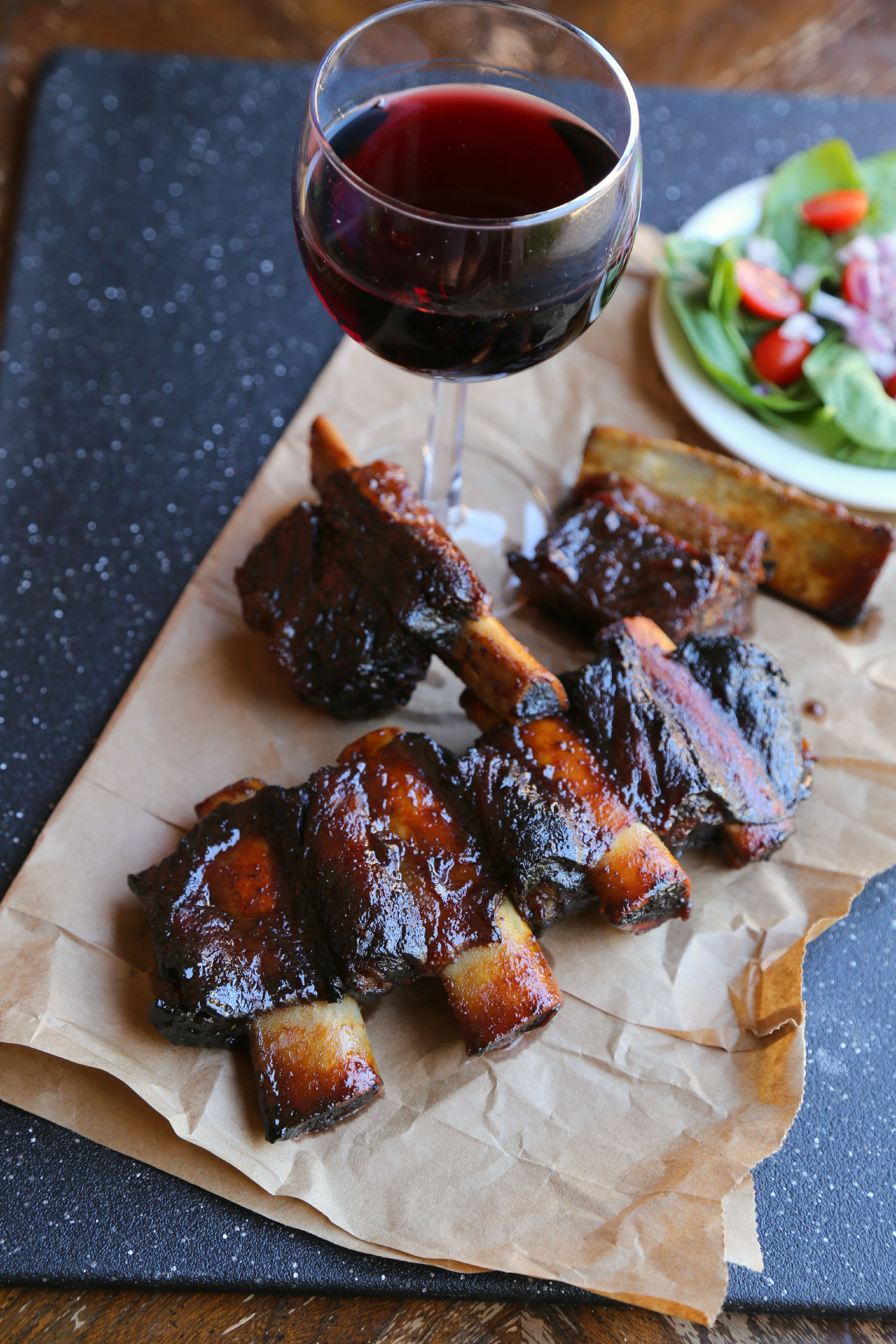 Oven baked ribs with red wine