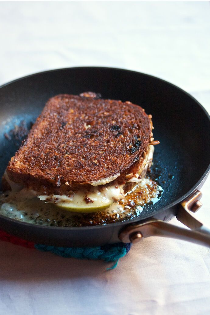Cooking a grilled cheese on the pan