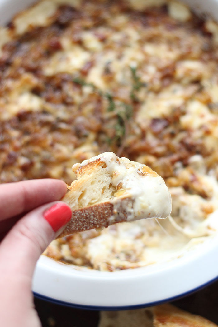 Bacon dip with bread