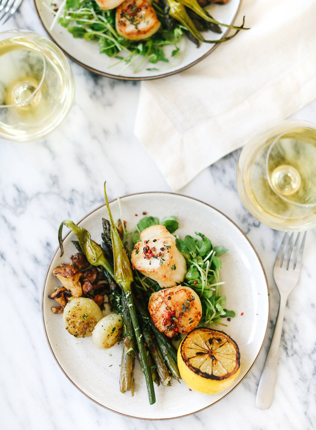 Scallops and wine