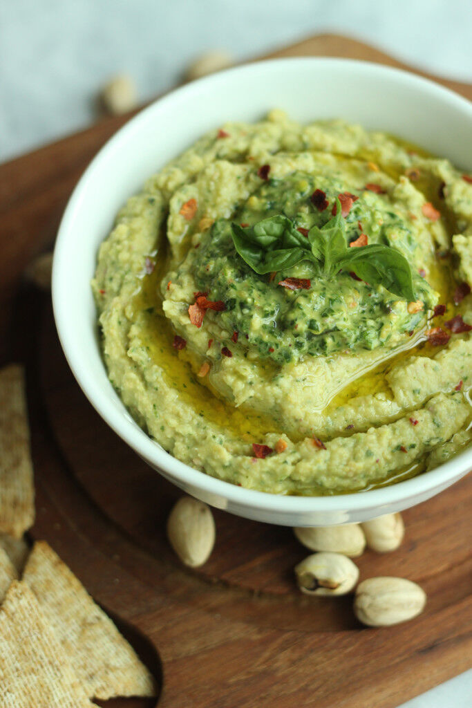 Pistachio spinach hummus