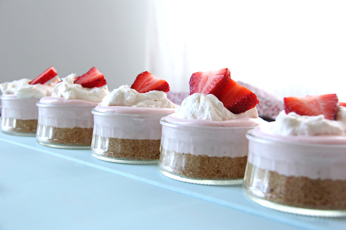 No Bake Strawberry Cheesecakes