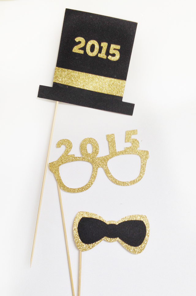 New Year's Eve Photo Booth Props #DIY