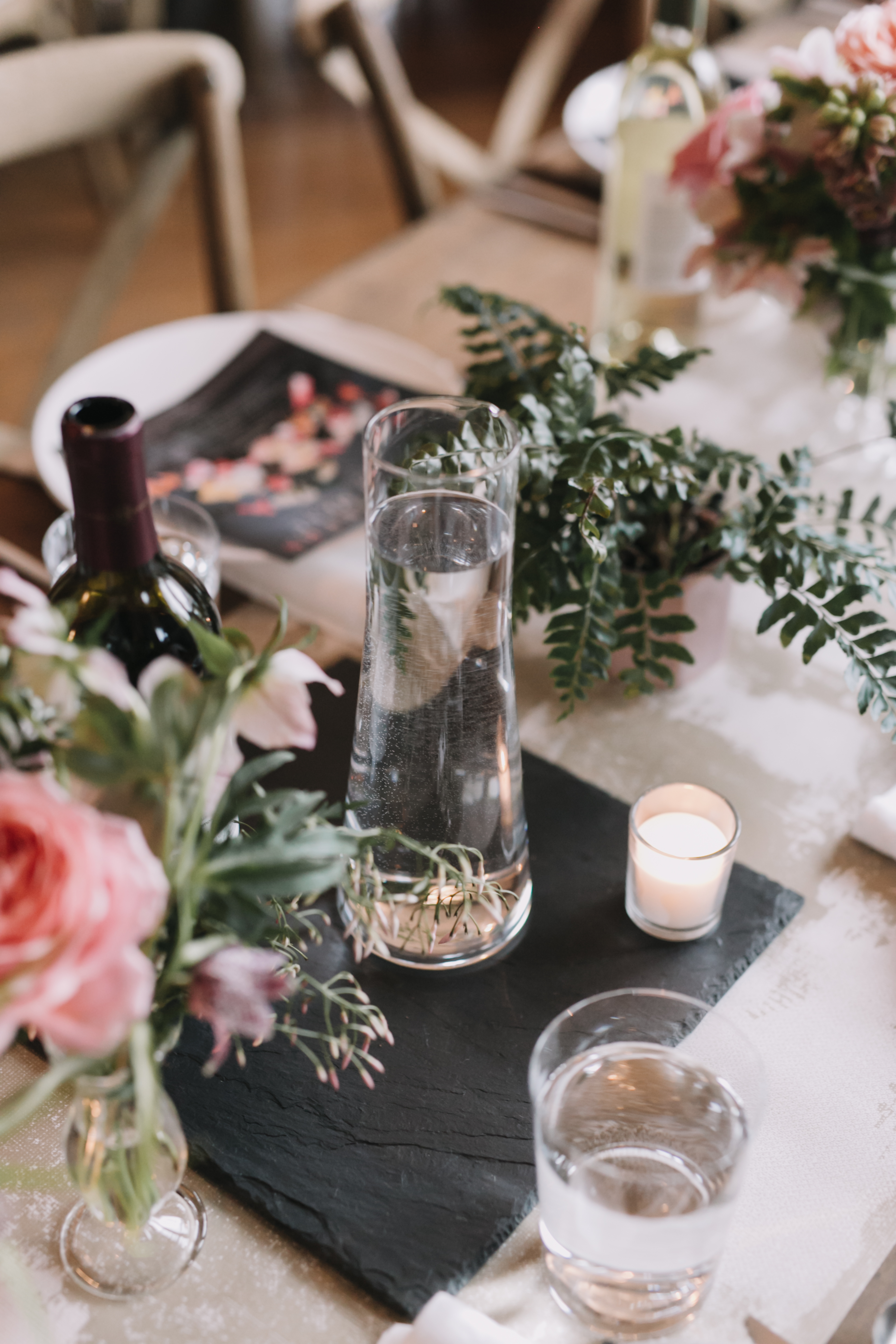 This weekend is your time to shine because we are going to throw you a family-style dinner party! You’ll find tips, tricks, and a few tried and true tidbits to help get your party pants on & throw the best family-style dinner party there ever was.