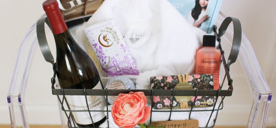 Bouquets and gift baskets are classic last-minute gifts, but they can also look a bit impersonal. On the other hand, a DIY Mother's Day gift basket that's tailored it to your mom's tastes will feel really special and thoughtful. #DIY #MothersDay