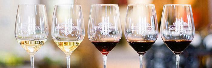 Choosing the correct glassware for serving wine